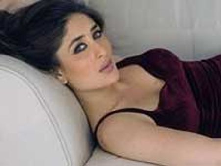 Kareena thinks she is not the hottest in bikini