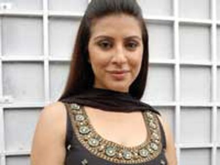 Glamour to disclose the dark side of film world