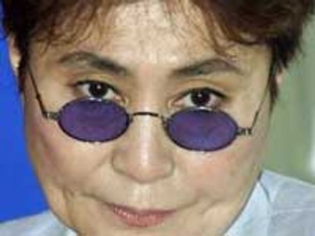 Lennon's widow Yoko gets first music award