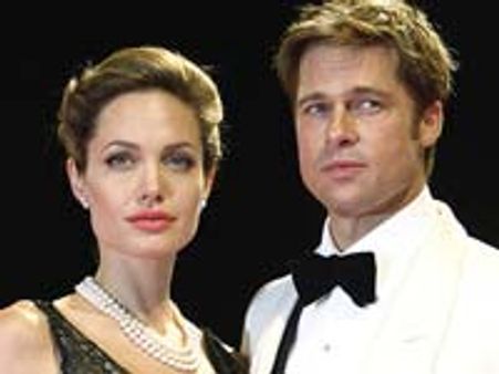 Brangelina donate $1M to Missouri hospital