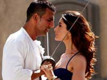 Kareena on kiss with Akshay