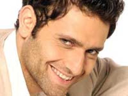 Shiney Ahuja detained in a rape case