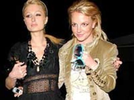 Paris, Lindsay dubbed stupid girls in a new book