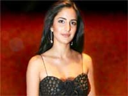 Katrina avoiding Salman on her birthday