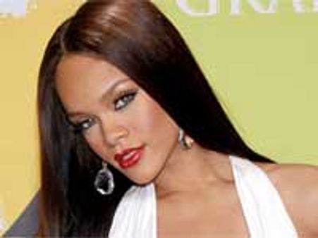 Rihanna becomes Sugababes’ fourth member