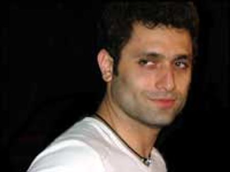 Shiney in love with maid servant?