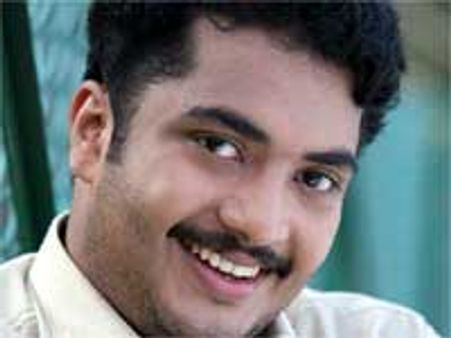 Movie shooting without hero and heroine!