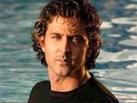 Hrithik backs out of Amitabh's role