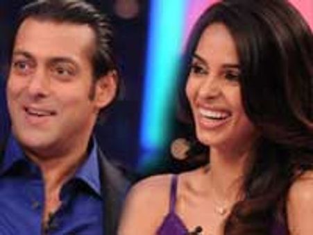 Mallika heats up Salman's 10 Ka Dum