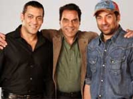 Dharampaji with Sunny on 10 Ka Dum