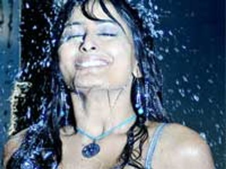 Chamkaysi Chindi Udaysi - Review