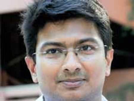 Udhayanidhi Stalin takes up acting