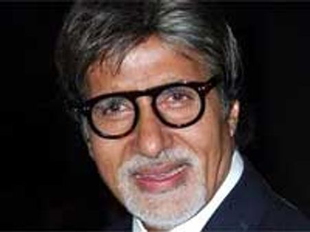Big B rushed to hospital after stomach ache