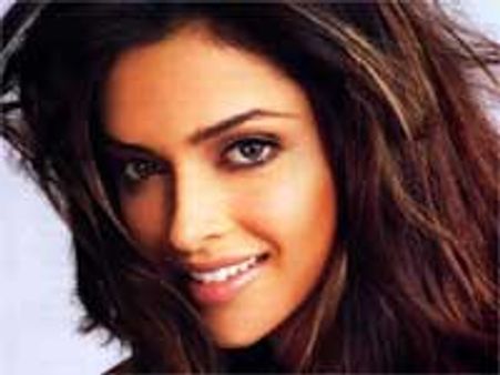 Deepika serves 80 causes at one go