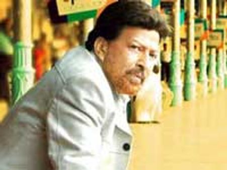 Dr. Vishnuvardhan wears Rudraksha Mala