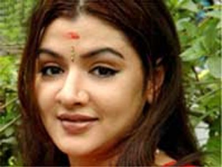 Aarthi Agarwal stars in Neelavani