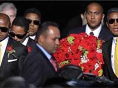 Jackson family saw Michael Jackson in open casket