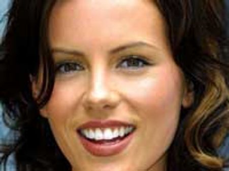 Kate Beckinsale awarded £20,000 as libel damages