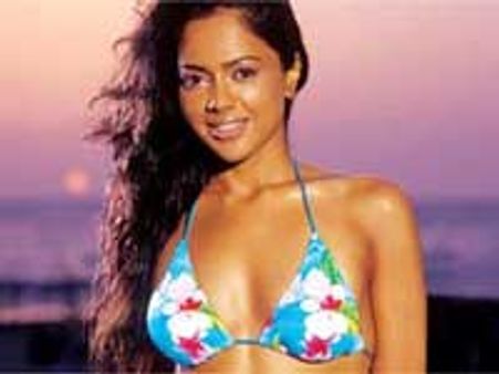 Sameera Reddy quitting Bollywood?