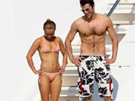 Panettiere spotted cuddling up with Steve Jones