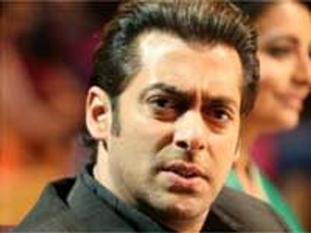 Salman fuels rumours about his marriage