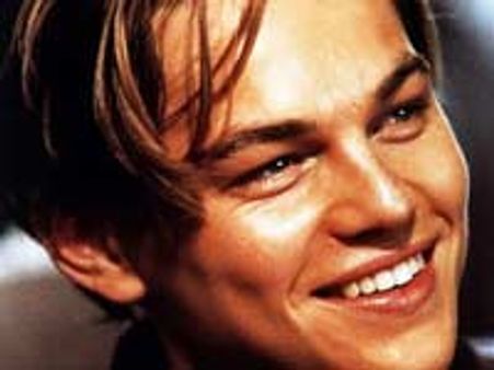 Leonardo split with girlfriend Bar Refaeli?