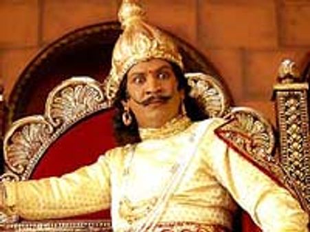 Vadivelu vows never to do hero roles again