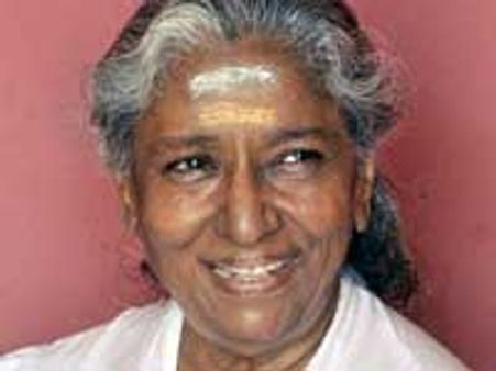 S Janaki escapes from car accident