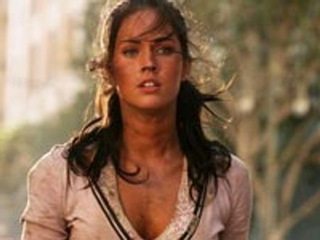 Fan asks Megan Fox to make sex tape with him