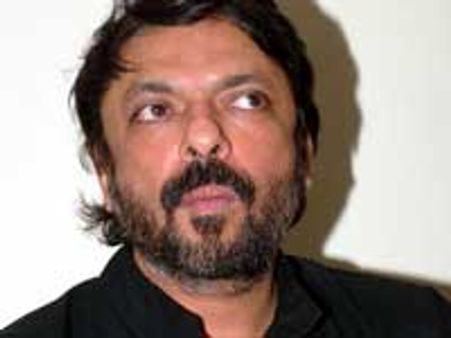 Bhansali seeks divine help for Guzaarish