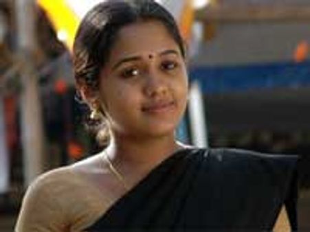 Ananya sacks her manager!