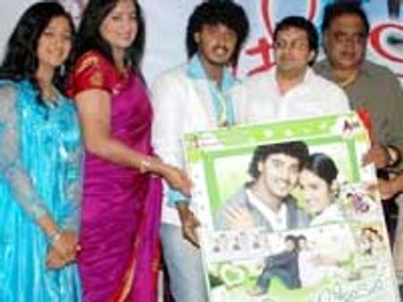 Dwarakish releases Cheluvina Chilipili audio