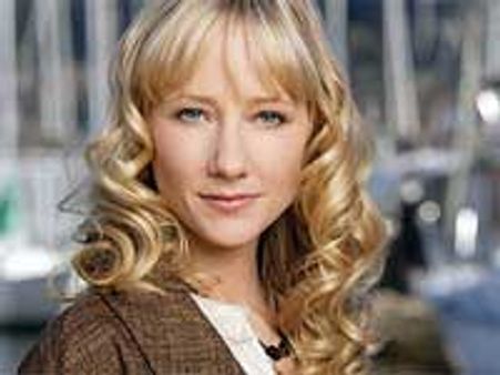 Anne Heche oozes with sex appeal in Spread