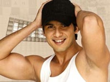 Shahid and Vishal almost have a fist fight