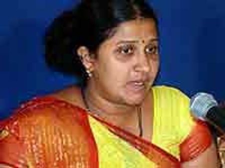 Srilatha fasting in front of DC office