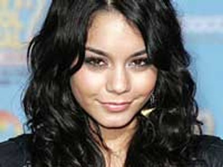 Vanessa Hudgens' nude photos leaked