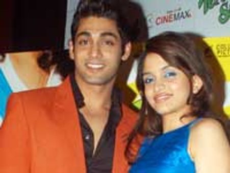 Ruslaan-Sheena shoot lovemaking scene thrice