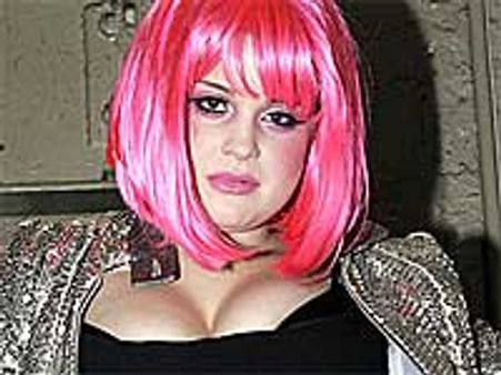 Kelly Osbourne wants perfect boobs