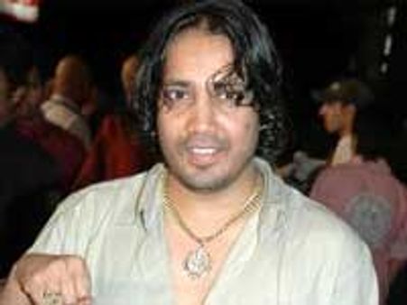 Mika claims to be Rakhi Sawant’s godfather