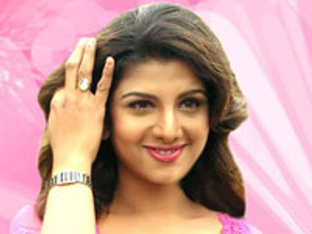 After Rakhi, Rambha opts for Swayamvaram!