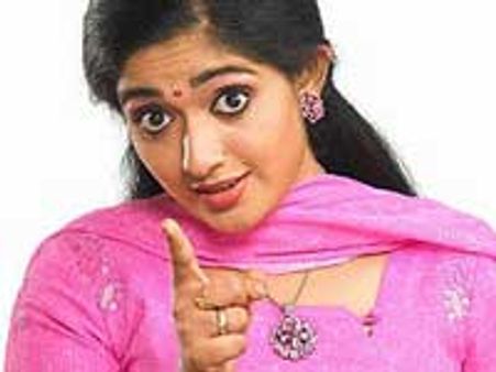 Thirasheelayil Ningalude Ishtathaarangal on Kavya's life