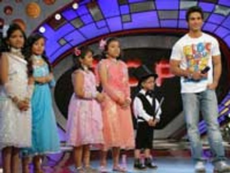 Shahid rocks with Little Champs