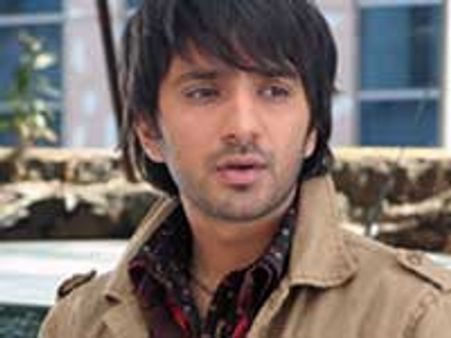 Ali Merchant bids adieu to Yeh Rishta