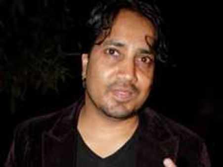 Mika reveals shocking jungle secrets!