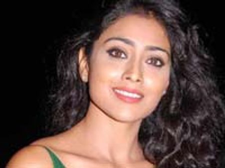 Shreya to walk the red carpet at Toronto film fest