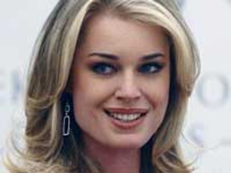 Rebecca under pressure to shed post-baby flab