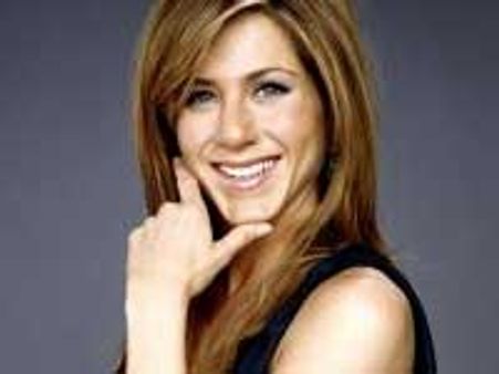 Aniston feels screwed over by Cooper