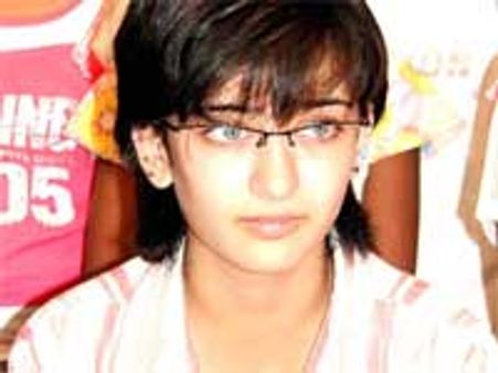Kamal's daughter Akshara in Unnaipol Oruvan