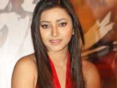 Swetha Basu Prasad to sizzle with Uday Kiran