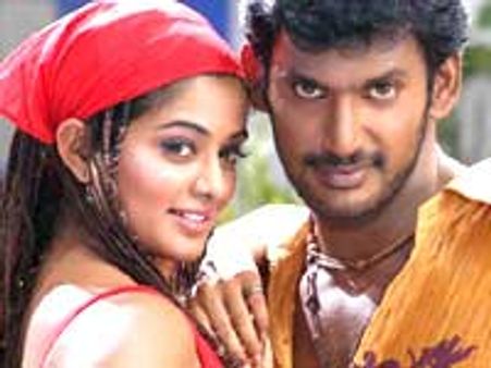 Vishal celebrated his b'day at TVP sets!